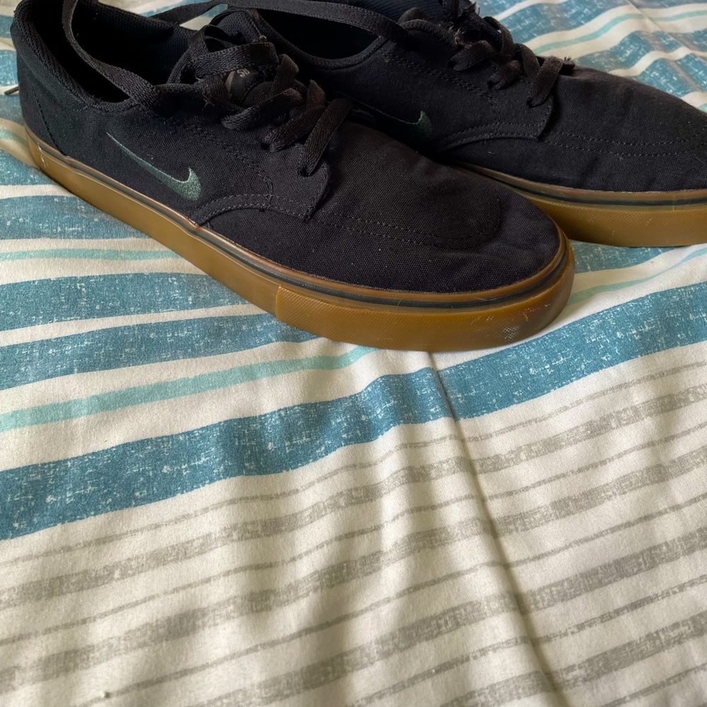 Nike Tennis Men’s 9.5 Black